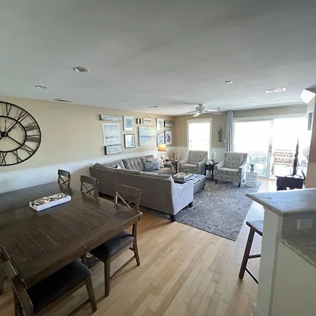 Villa Tybee Retreat Unit 4